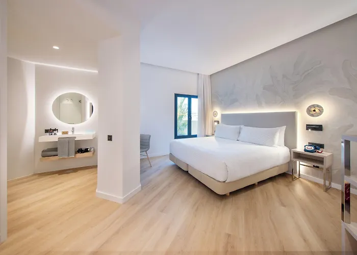 מלון Innside Tenerife Santa Cruz 4*